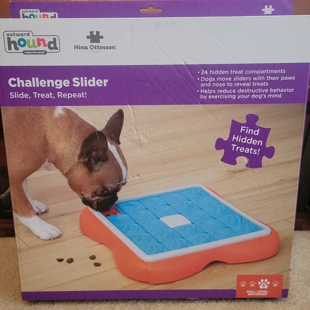 OUTWARD HOUND CHALLENGE  SLIDER TREATS DISPENSER PUZZLE